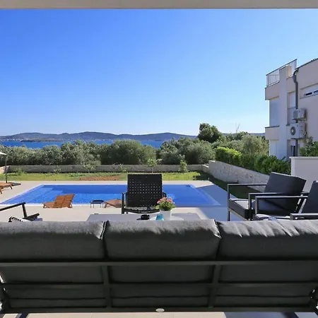 Capan With Private Pool And Sea View * Sveti Filip i Jakov