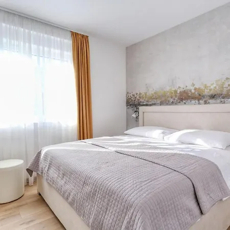 Capan With Private Pool And Sea View וילה *