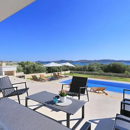 Villa Capan With Private Pool And Sea View