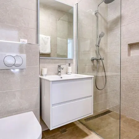 Capan With Private Pool And Sea View וילה *