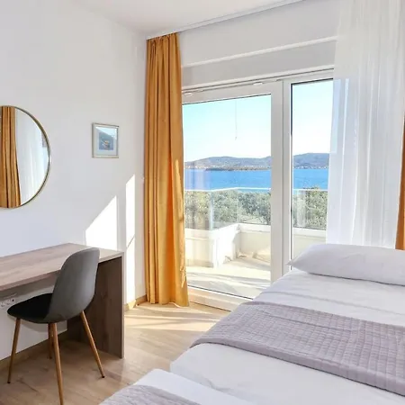 Capan With Private Pool And Sea View * Sveti Filip i Jakov