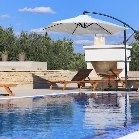 Capan With Private Pool And Sea View * Sveti Filip i Jakov