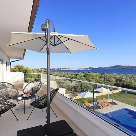 Capan With Private Pool And Sea View Sveti Filip i Jakov